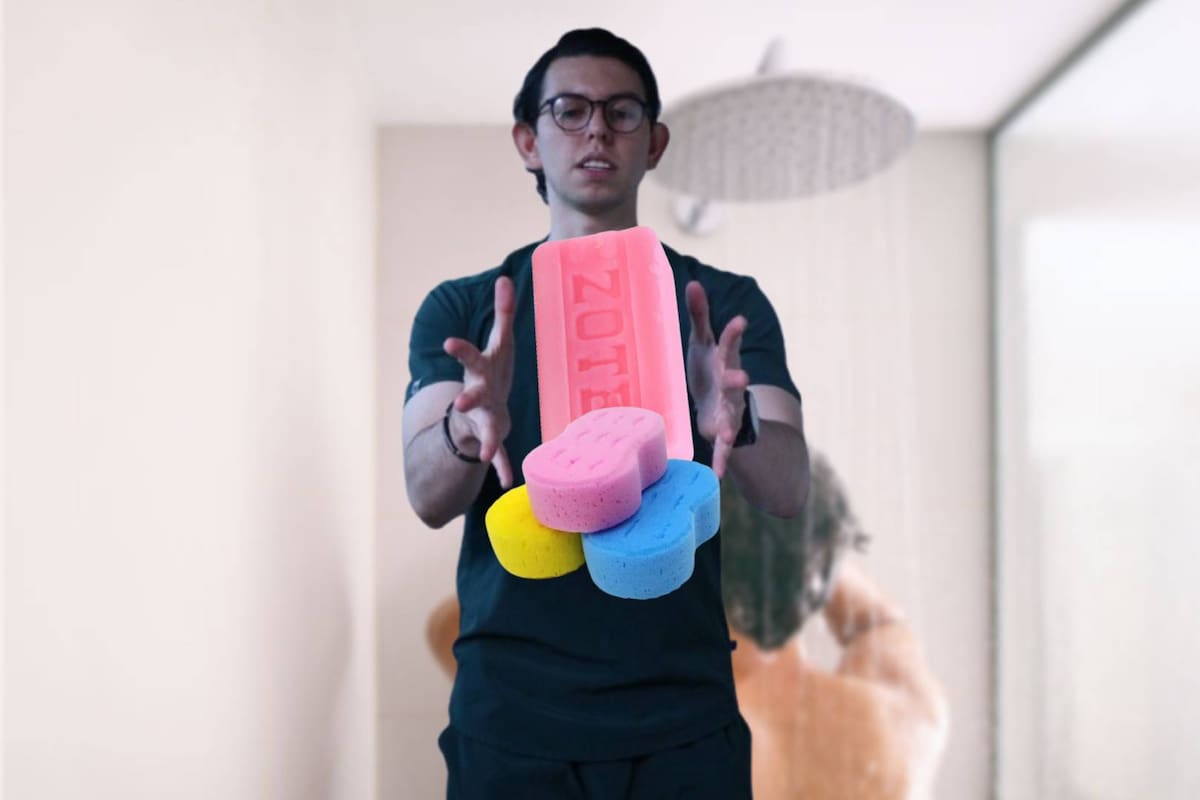 Dr. Polo volvió para decir que muchas personas se bañan mal y no deben tallarse sino enjuagarse