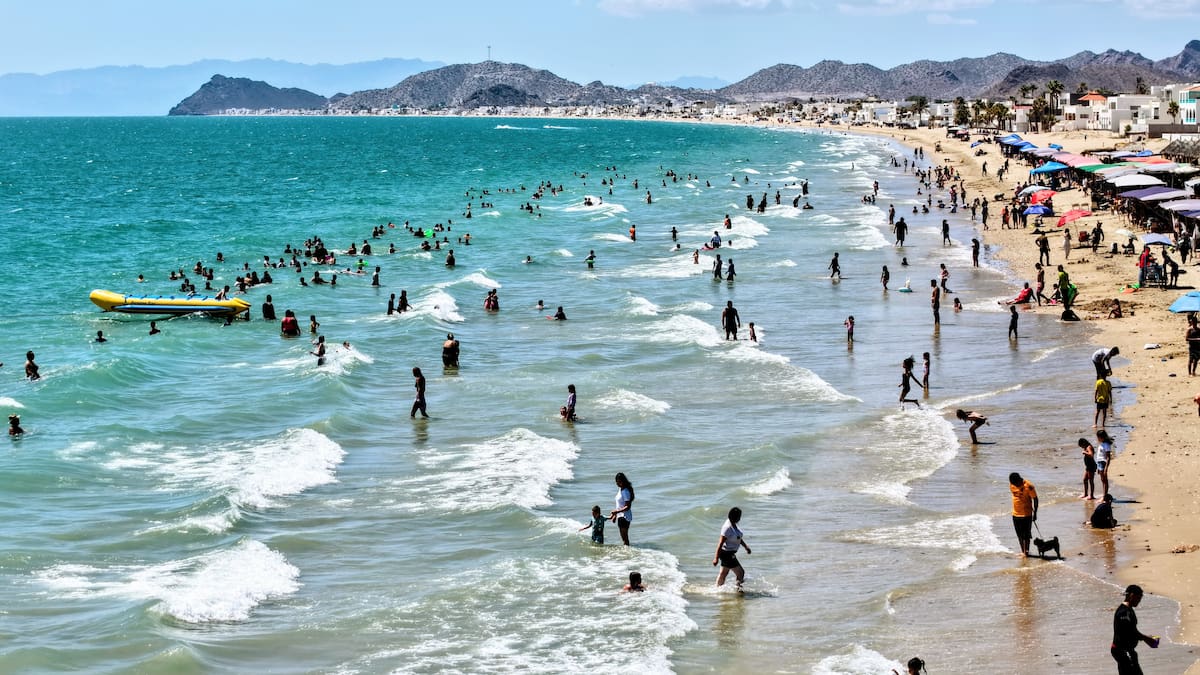 Los bañistas pueden disfrutar con seguridad de las playas de Sonora durante Semana Santa, gracias a los controles de calidad de Coesprisson. FOTO ILUSTRATIVA: BANCO DIGITAL