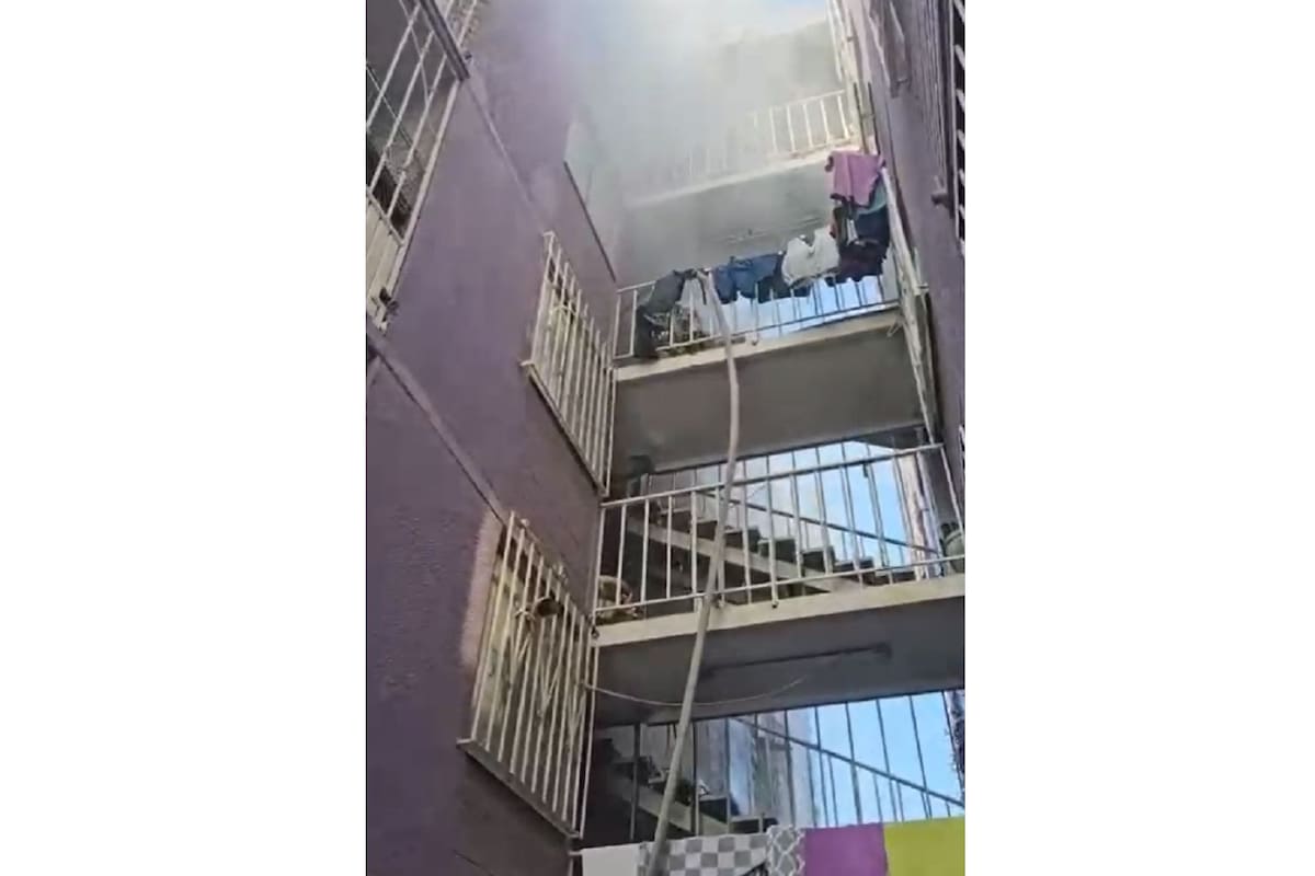 Incendio sorprende a residente de cuarto piso en Torres del Lago
