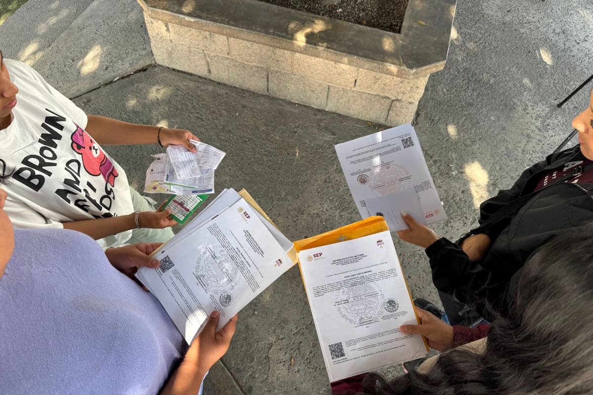 Denuncian a escuela que les otorgó certificados falsos