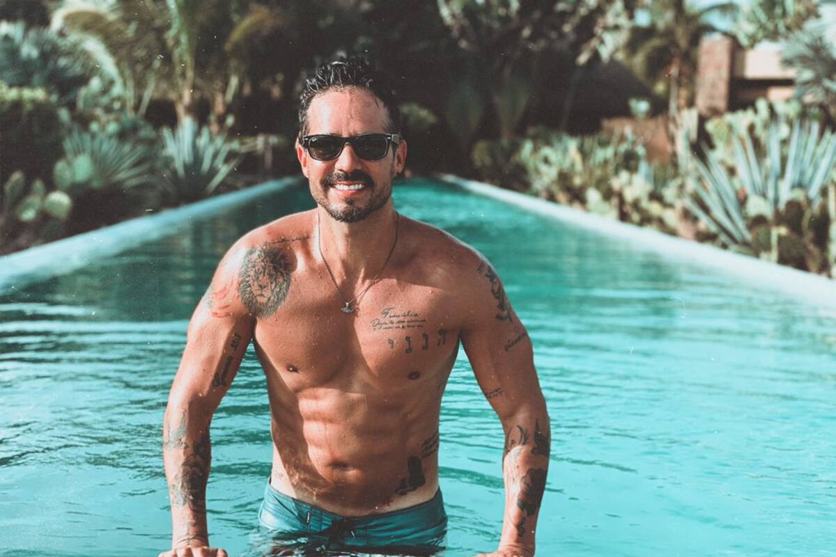 Celebra José Ron cumpleaños desde paraíso caribeño