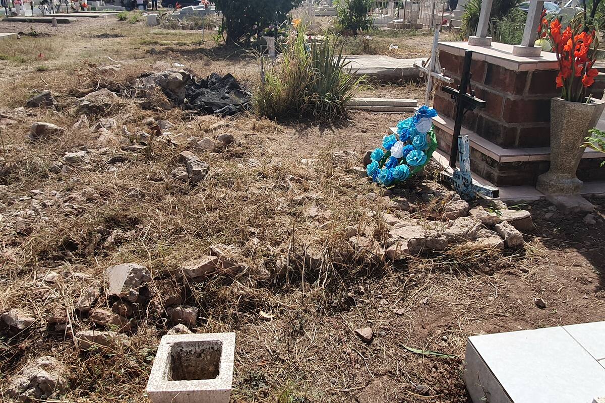 Hasta los muertos no tienen derecho a la tierra