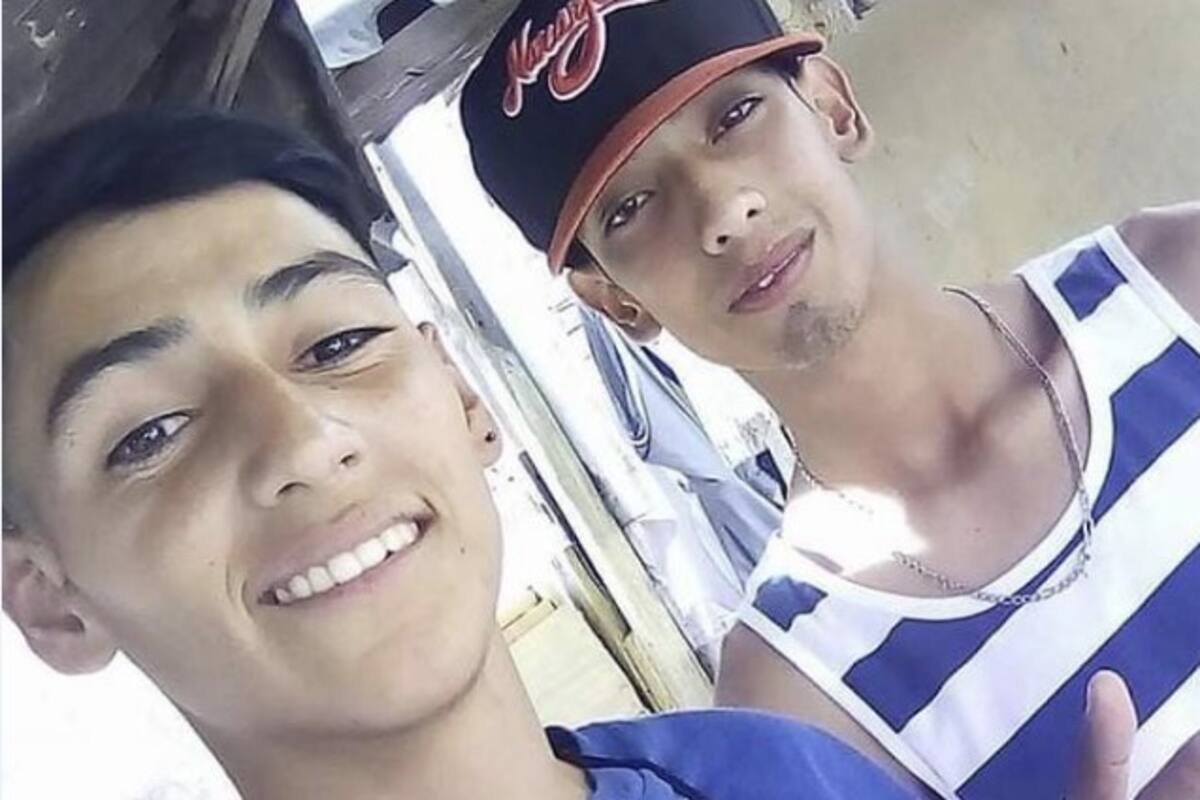 Denuncian a policías por desaparición de dos jóvenes