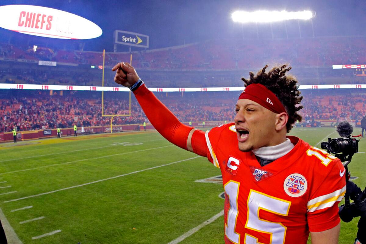 Los Chiefs de Kansas City remontan un 24-0 y eliminan a Texans