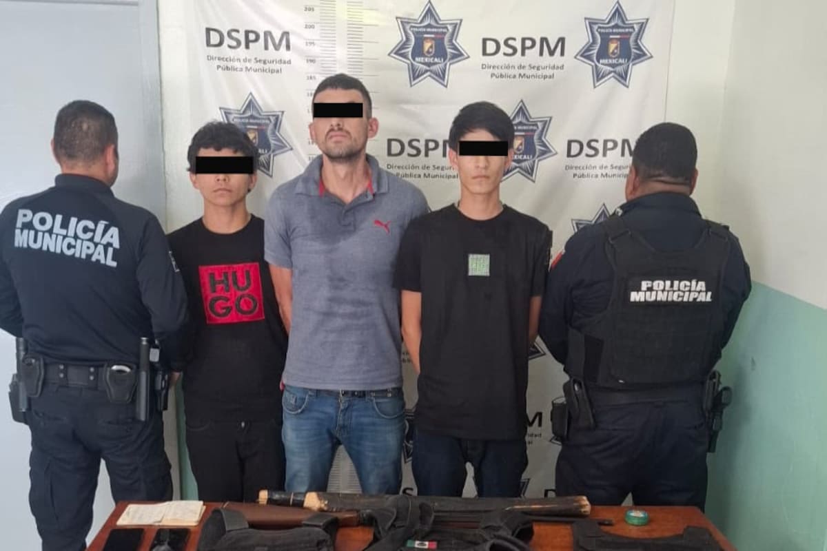 Disparan con rifle de postas contra una casa y los encuentran en vivienda abandonada en Valle de Puebla