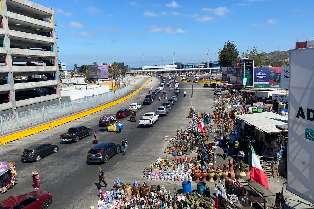Desciende ventas de comerciantes cercanos a las garitas