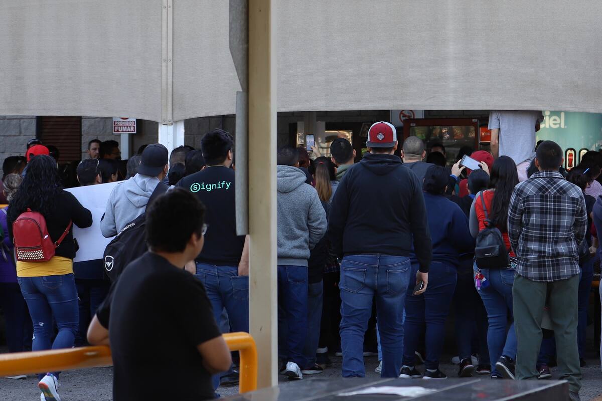 Se manifiestan trabajadores de maquiladoras en Mexicali