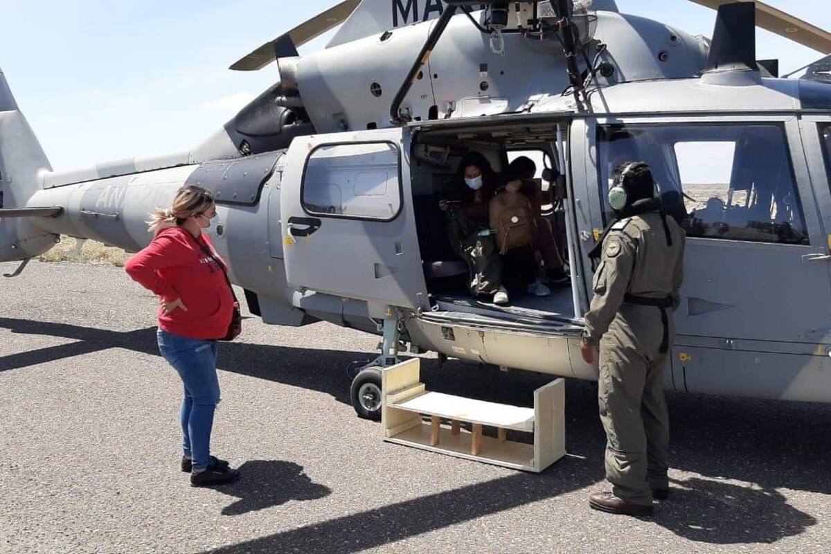 Marina traslada a mujeres embarazadas de Isla de Cedros