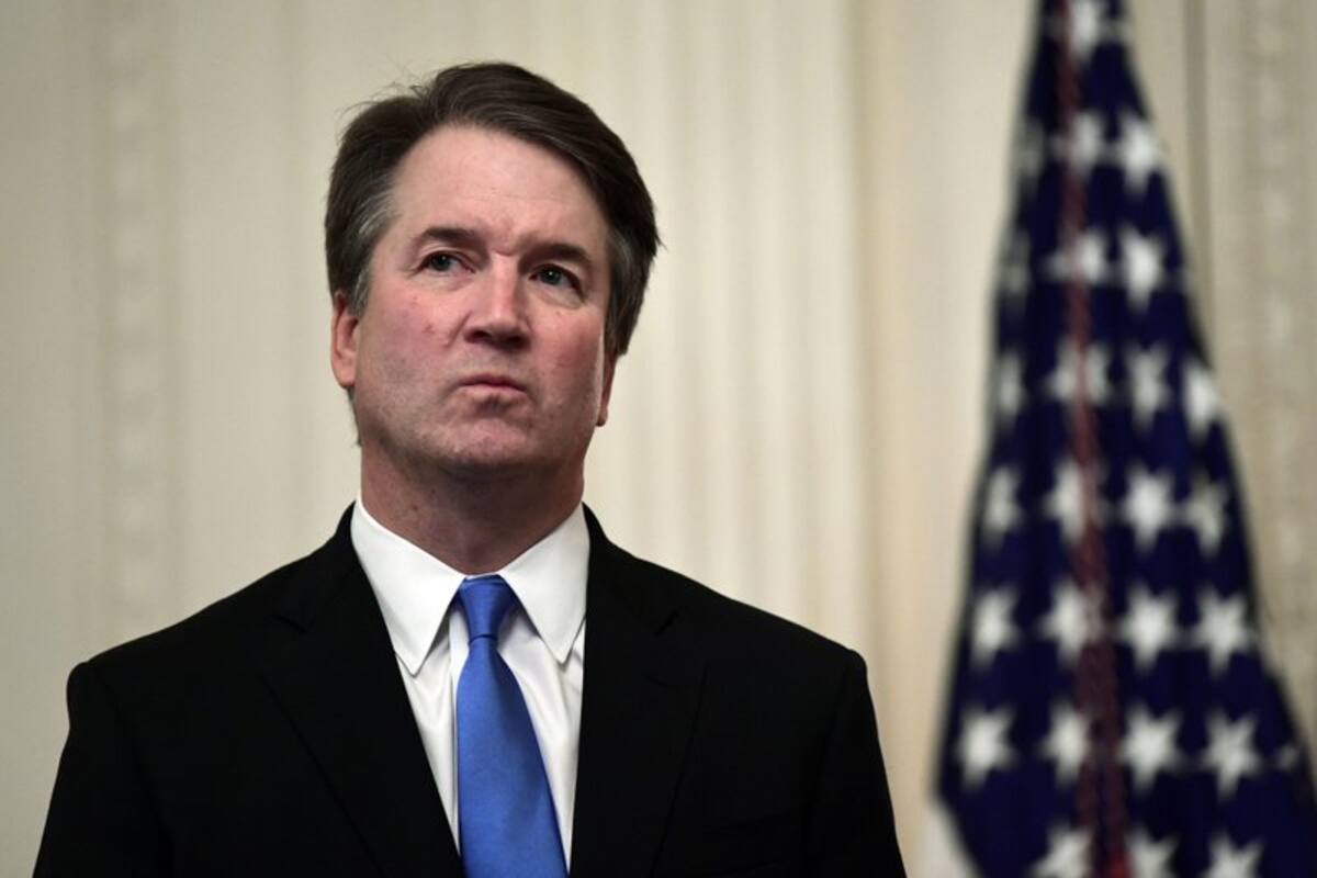 Acusan a Brett Kavanaugh de exhibirse semidesnudo frente a mujer; piden destitución