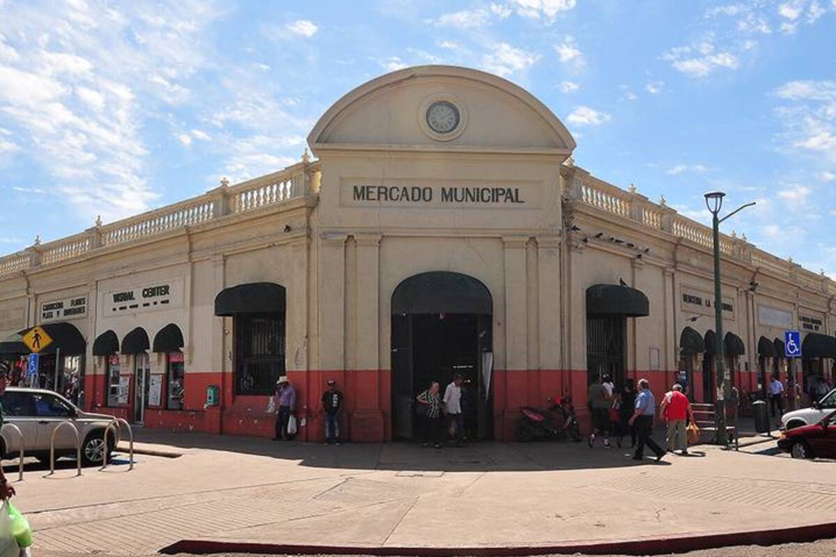 Locatarios del Mercado Municipal Número Uno en Hermosillo esperan repunte en ventas decembrinas desde su ubicación temporal