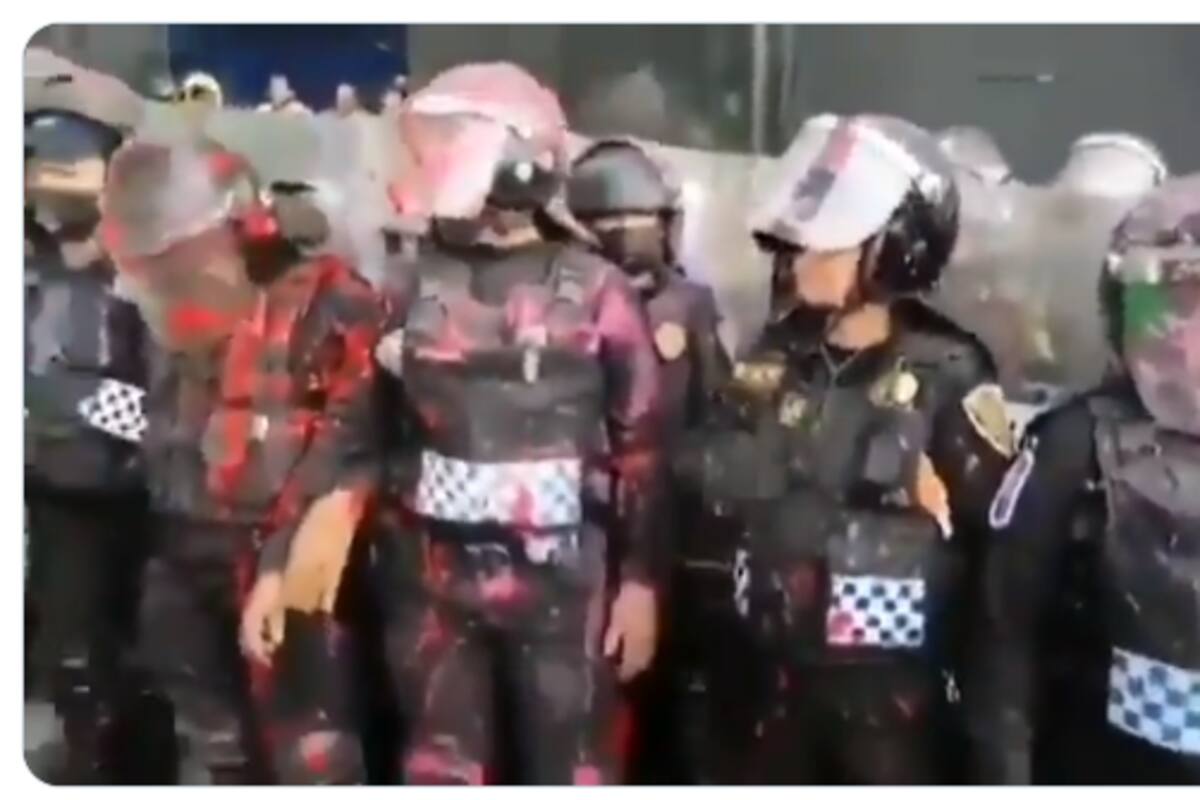 "Apoyamos su causa, estamos aquí para ayudarlas": Mujeres policías se alistan para marcha y piden respeto