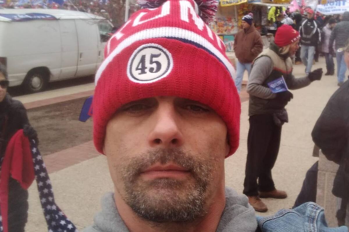 Ex marido de Britney Spears protestó en el Capitolio