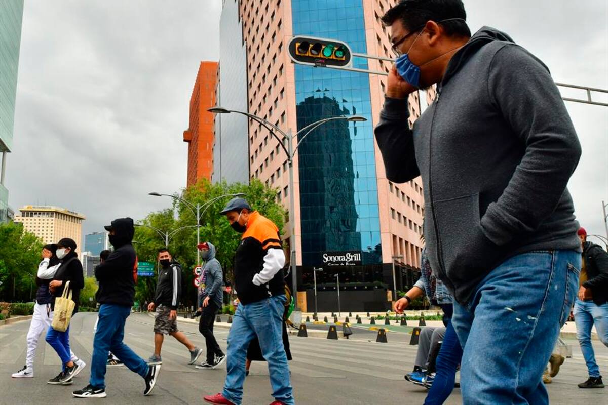 Iniciativa de subcontratación de AMLO arriesga empleos, según empresarios