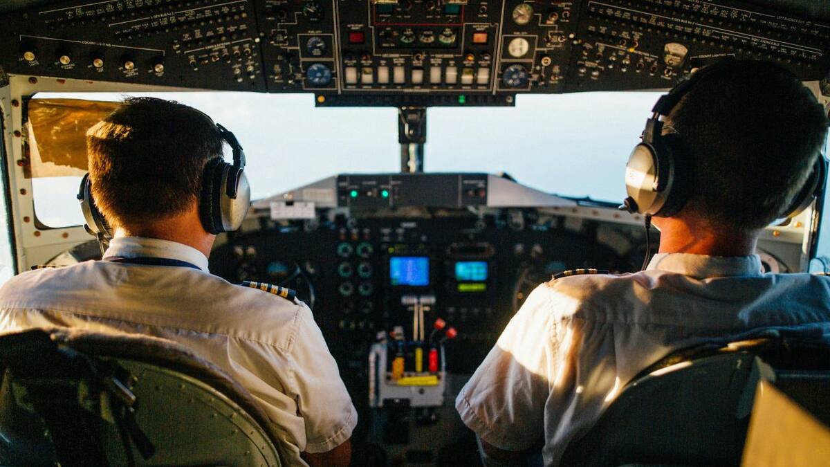 Presunto capitán de avión falsificó credenciales para operar vuelos comerciales en una aerolínea europea; solo tenía experiencia como copiloto