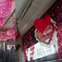 Video viral: chofer convierte su autobús en homenaje para las madres y emociona a pasajeros en Colombia
