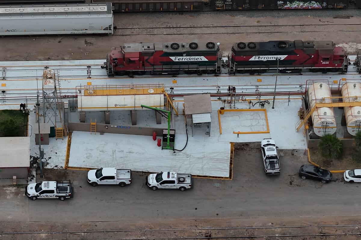 Hallan cadáver en tambo dentro de góndola del ferrocarril