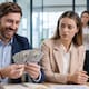 Riesgos y beneficios de hablar de salarios con colegas