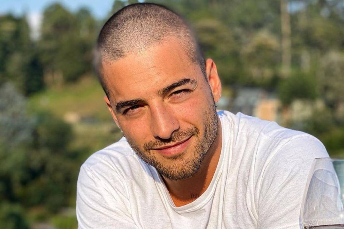 Maluma comparte su número de celular con sus fans