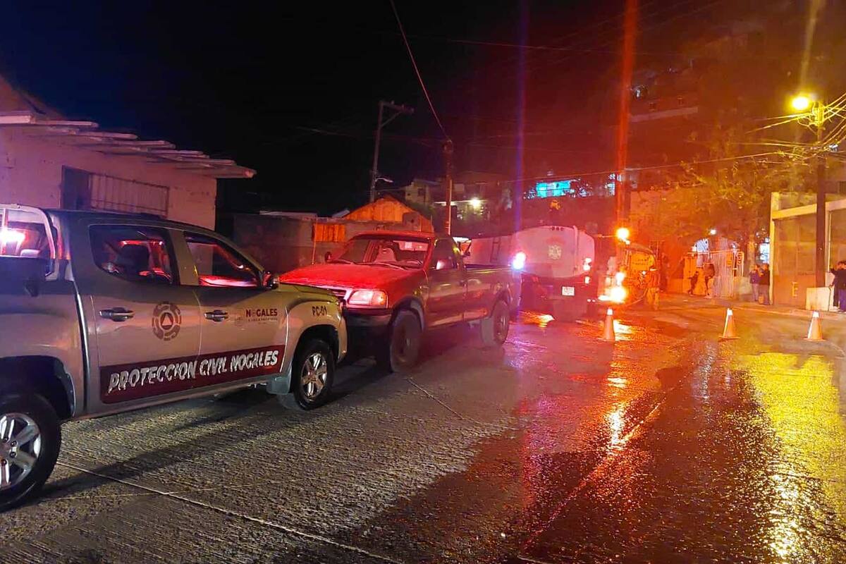 Desalojan a vecinos por incendio en Nogales
