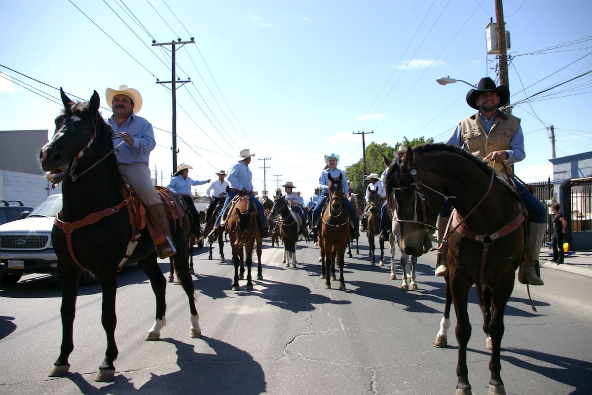 ¡Hoy hay cabalgata en Mexicali! Jinetes recorrerán 6.2 kilómetros rumbo al FEX