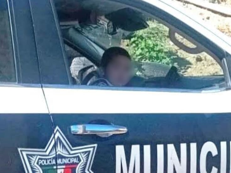 Rescatan a menor de 2 a 3 años deambulando solo en la colonia Héroes