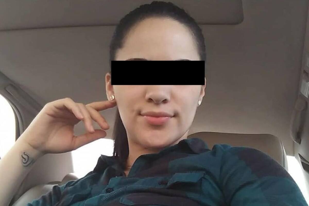Gemela es acusada de apuñalar a su hermana
