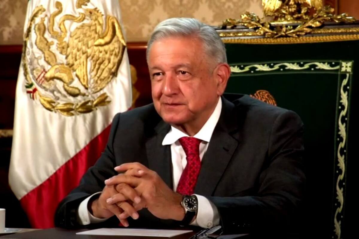 Tunden en redes a Amlo por desafortunada anécdota de Juárez y Mussolini, rifa del avión y aspecto descuidado en mensaje a la ONU