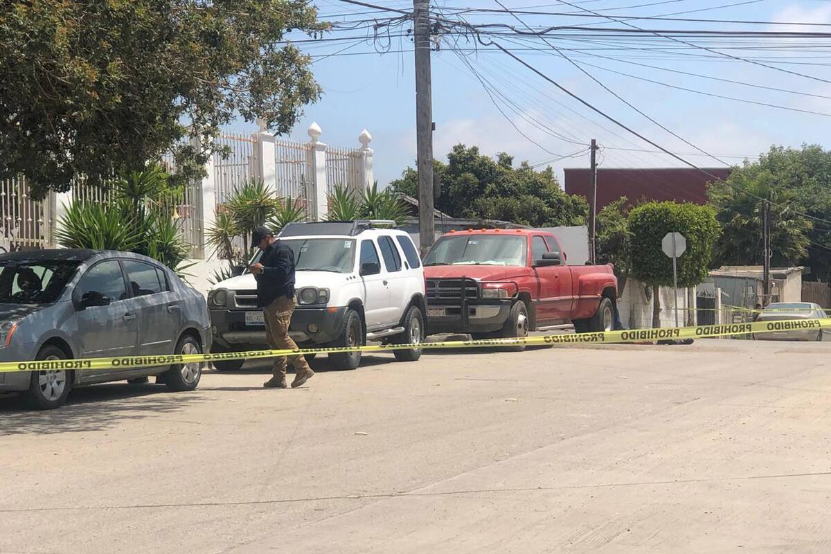 Homicidios Rosarito: Asesinan a joven en vía pública