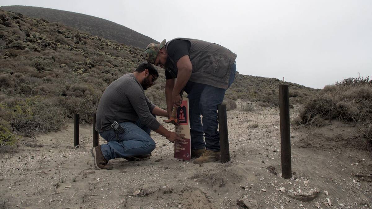 Instalan letreros en área natural protegida de San Quintín