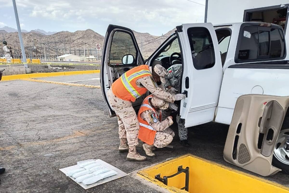 Guardia Nacional y Ejército Mexicano aseguran un aproximado de 8.9 kilos de pastillas de posible fentanilo