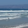 Rescatan a cuatro personas atrapadas en corriente de retorno en Playa Cactus de Ensenada