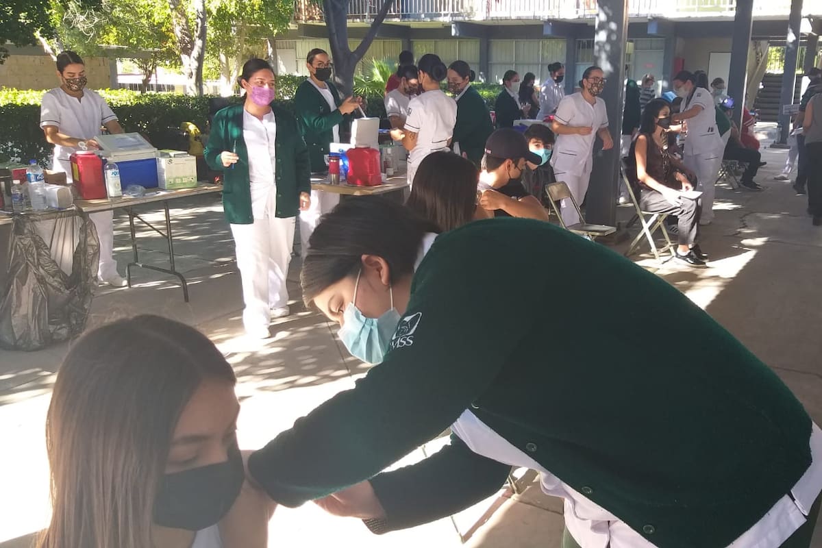 “Sentí que era una manera de apoyar a combatir esta pandemia”: Karen Bojórquez, enfermera