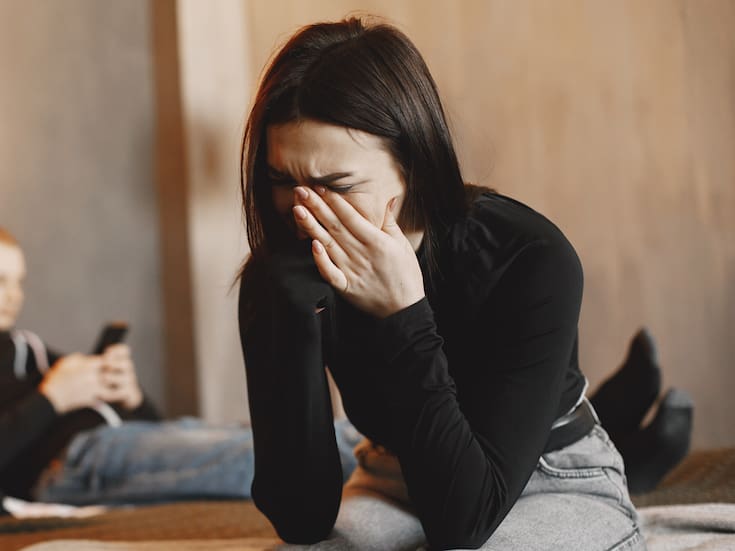 Frases comunes que usa un narcisista para desvalorizar a los demás, según expertos