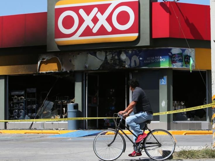 Al menos 15 establecimientos fueron incendiados en 10 municipios de Guanajuato este 22 de febrero; autoridades vinculan hechos con operativos federales en Jalisco