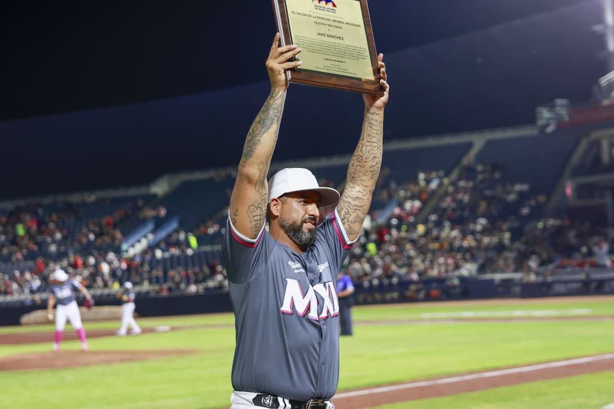Jake Sánchez recibe reconocimiento por récord de 135 salvamentos en la LMP