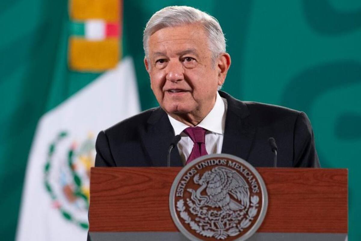 AMLO, sin "reacciones graves" tras vacunarse contra Covid-19