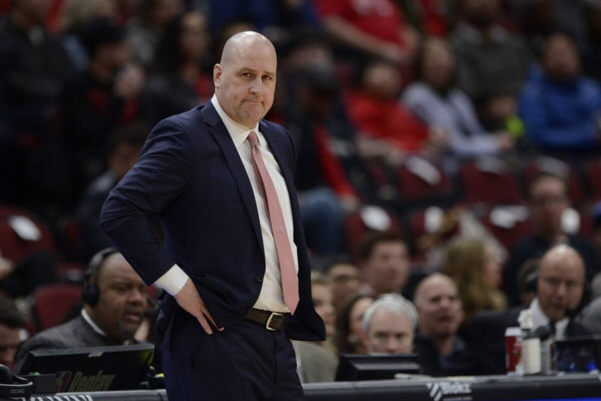 Bulls despiden al entrenador Jim Boylen después de perderse los playoffs nuevamente