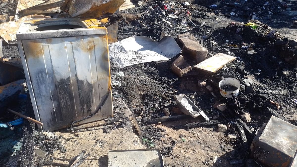 El siniestro ocurrió la madrugada del 25 de diciembre; no hubo lesionados, pero las pérdidas fueron totales. Foto: Cortesía