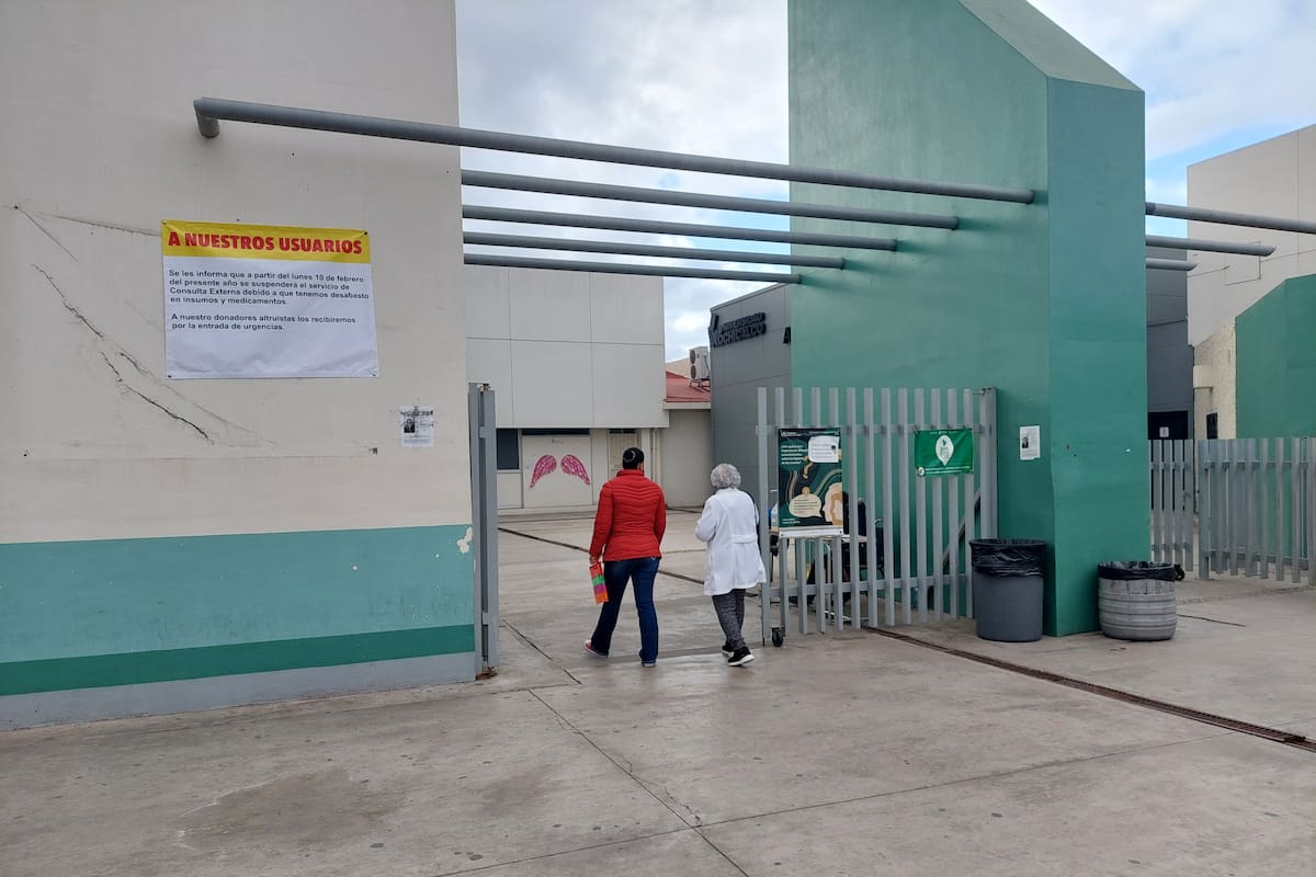 Bebé encontrada en un tambo de basura se reporta en estado muy grave en Ensenada