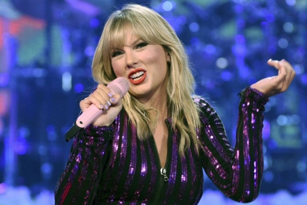 Captan a Taylor Swift bailando y borracha antes de los Teen Choice