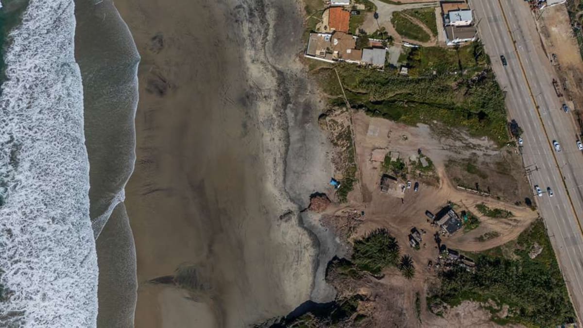 Obed Rivera había desapareció en la playa aledaña al arroyo Huahuatay en Rosarito. Foto: Border Zoom