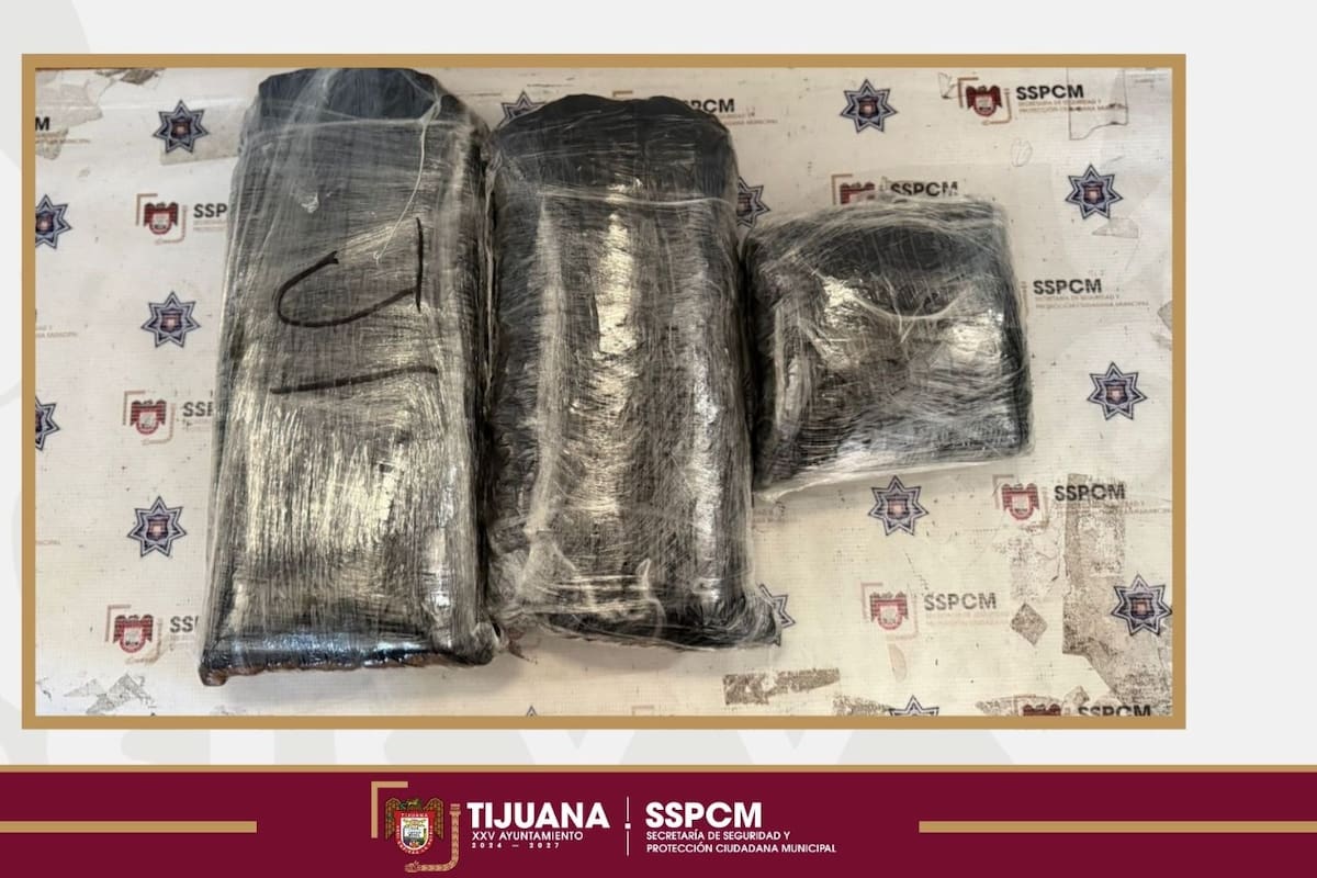 Aseguran casi 12 kilos de ‘Cristal’ tras reporte de presunto caso de Mula Ciega en Tijuana