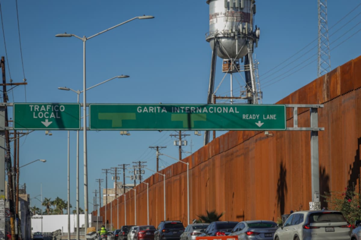 Tiempos de más de 1 horas de espera en garitas de Mexicali