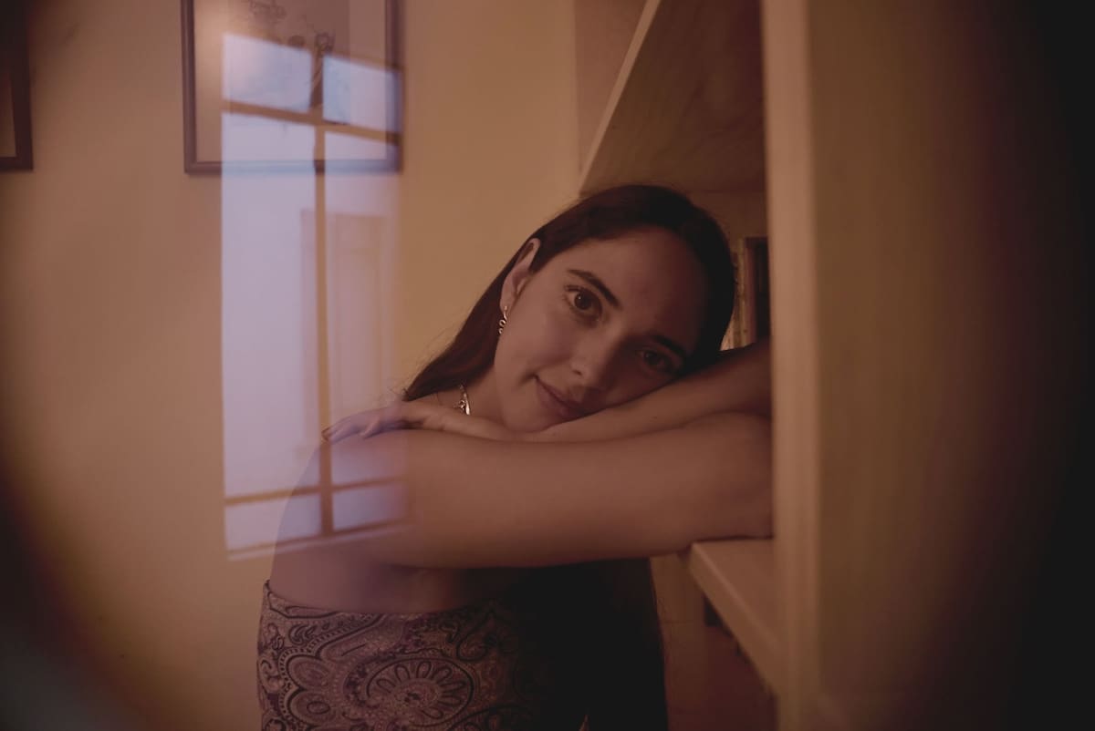 Mariana Mendivil, originaria de Hermosillo, es una artista visual y cineasta mexicana. | Foto: cortesía