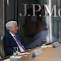 Jamie Dimon, director de J.P. Morgan, el banco más importante del mundo, llegó a Palacio Nacional para reunirse con Claudia Sheinbaum y hablar de la solidez de la economía mexicana, un encuentro que manda una señal a inversionistas en pleno año clave para el comercio de Norteamérica