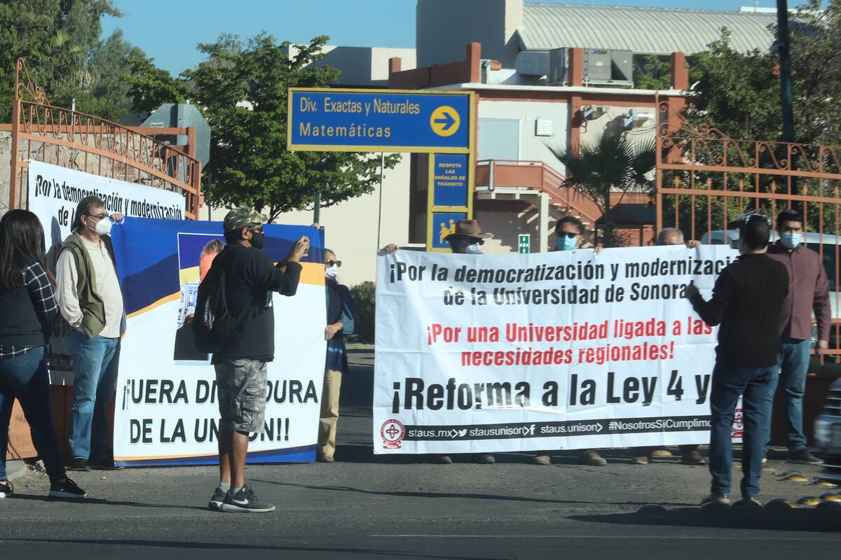 Protestan maestros de la Universidad de Sonora