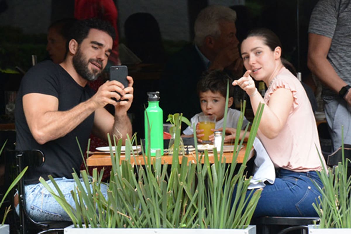 Ariadne Díaz dedicada de lleno a la maternidad tras salir de Televisa