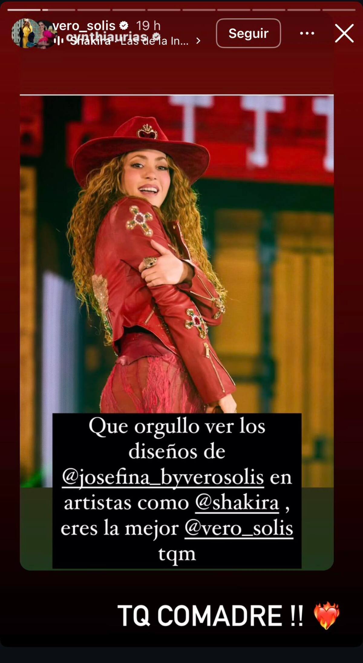 Shakira luce diseño exclusivo de Josefina de Vero Solís | Captura de pantalla