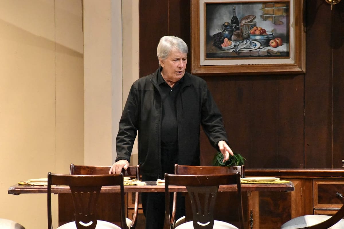 Conmueve Juan Ferrara con obra en el Cecut en Tijuana