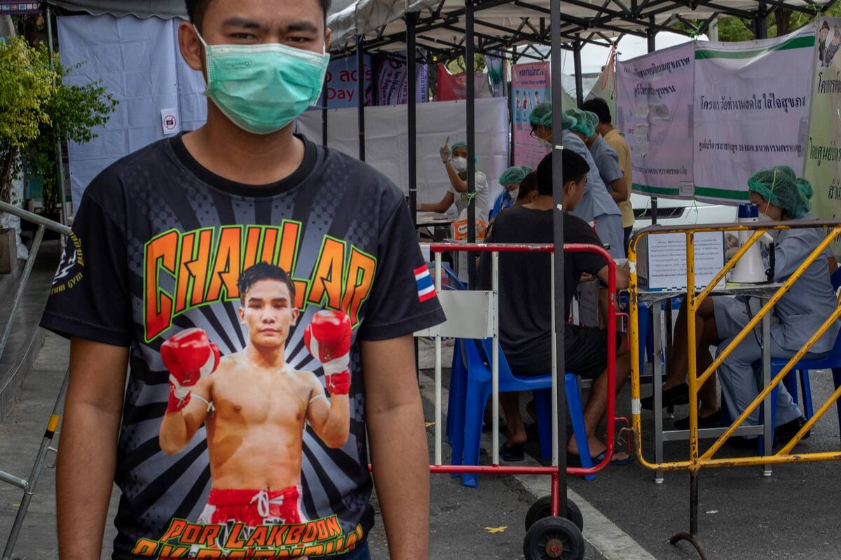 Coronavirus se propaga en Tailandia por duelo de kickboxing